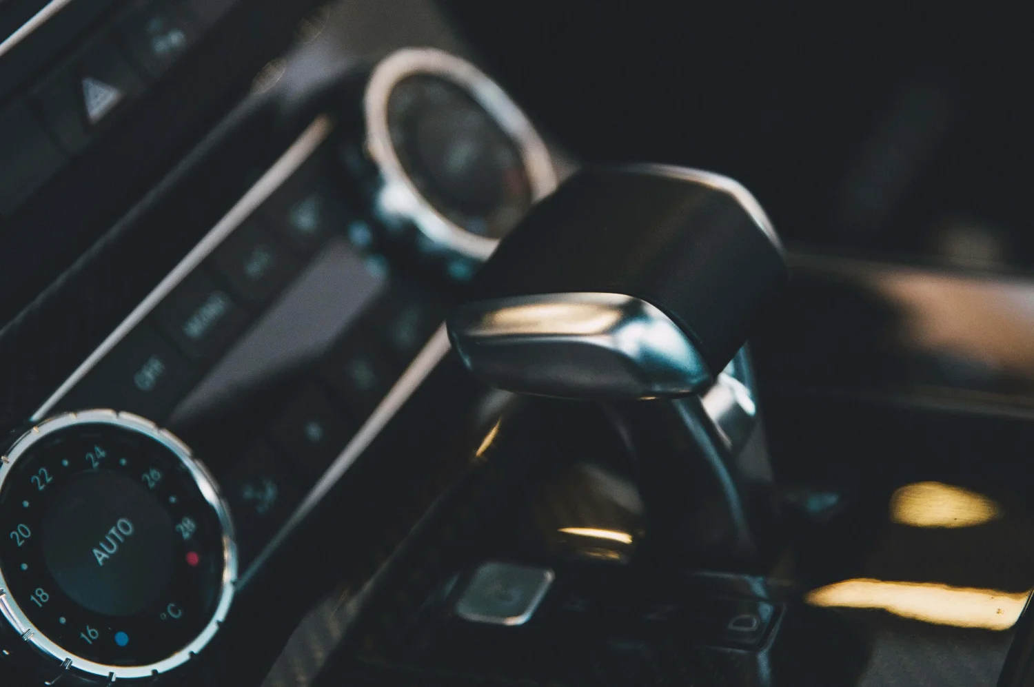 Do Automatic updates for WordPress make life easier? Photo of an automatic gearbox on a car